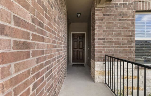 4-bedroom rental at 6211 Fox Peak Dr in San Antonio, TX — photo 3