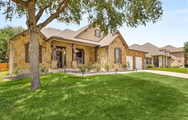 4-bedroom rental at 1017 Georgia Mae in Schertz, TX — photo 2
