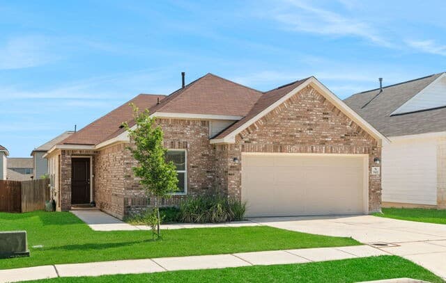 4-bedroom rental at 9411 Braman Pt in Converse, TX — photo 2