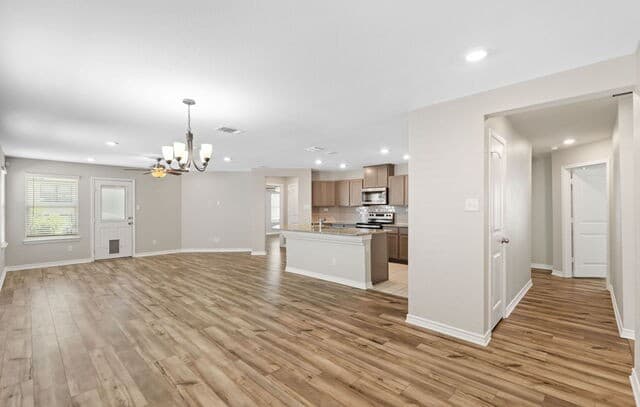 4-bedroom rental at 9411 Braman Pt in Converse, TX — photo 3