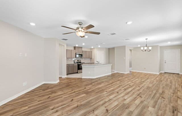 4-bedroom rental at 9411 Braman Pt in Converse, TX — photo 5