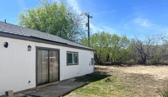 3-bedroom rental at 8719 Port Of Call Dr in San Antonio, TX — photo 2