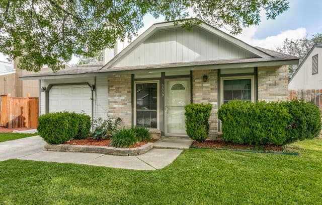 3-bedroom rental at 5559 Rangeland in San Antonio, TX — photo 2