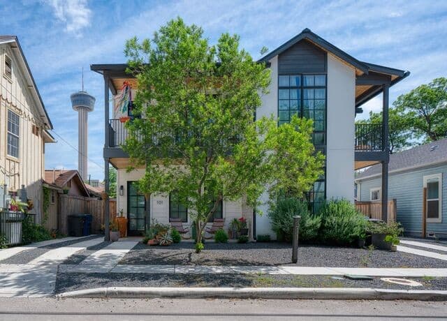 3-bedroom rental at 311 Refugio Street Unit 101 in San Antonio TX