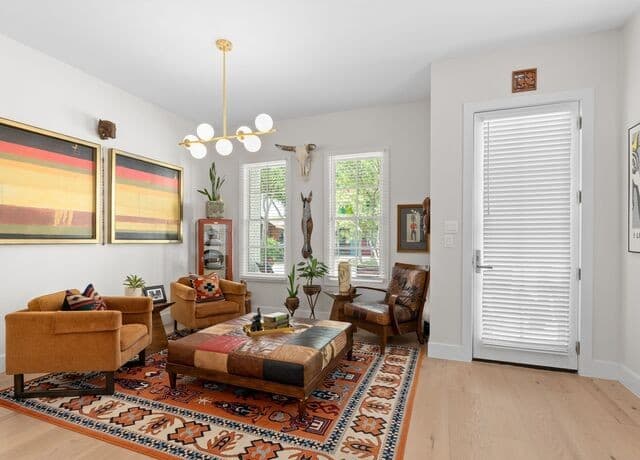 3-bedroom rental at 311 Refugio Street Unit 101 in San Antonio, TX — photo 4