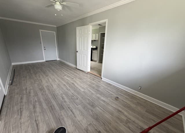 3-bedroom rental at 5409 Arneson Dr in Kirby, TX — photo 4