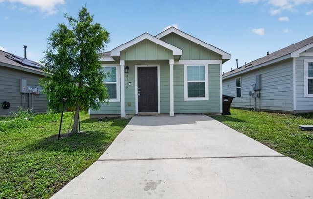 2-bedroom rental at 8119 Serro Medina in San Antonio, TX — photo 1