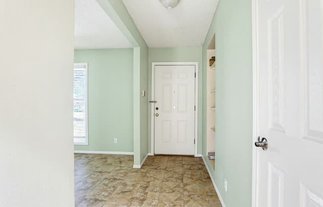 3-bedroom rental at 6030 Rainmaker St in San Antonio, TX — photo 3