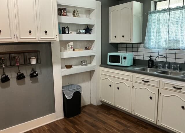 4-bedroom rental at 750 Fulton in San Antonio, TX — photo 5