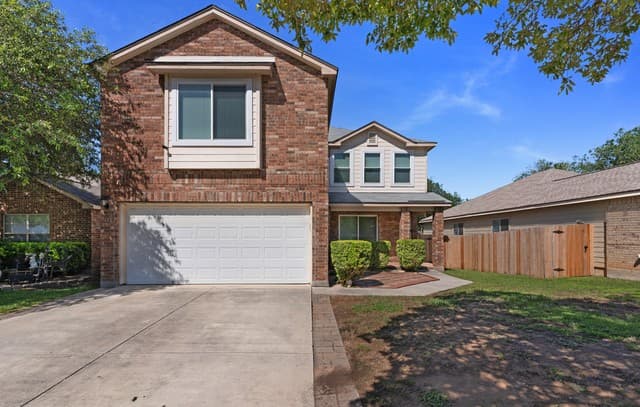 3-bedroom rental at 128 Goldenrod Cv in Cibolo, TX — photo 2