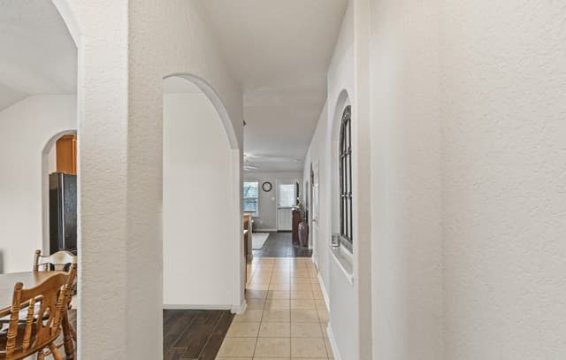 3-bedroom rental at 10002 Sun Ml in San Antonio, TX — photo 5