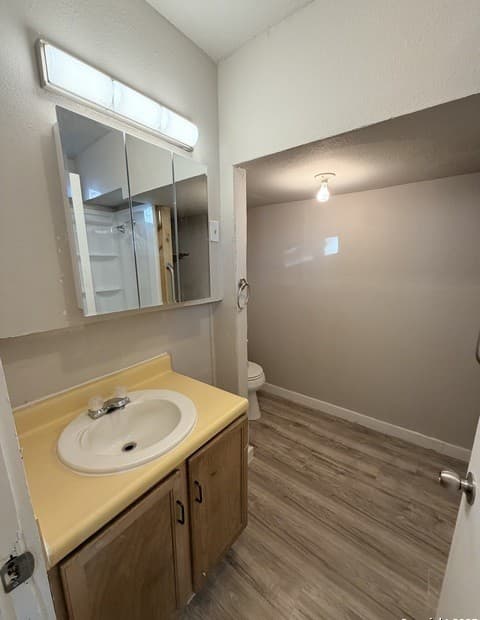 3-bedroom rental at 1222 Brighton Unit B in San Antonio, TX — photo 5
