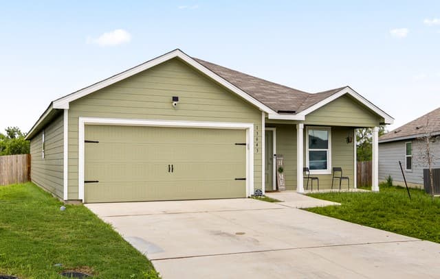 4-bedroom rental at 13643 Turnesa Ter in San Antonio, TX — photo 3