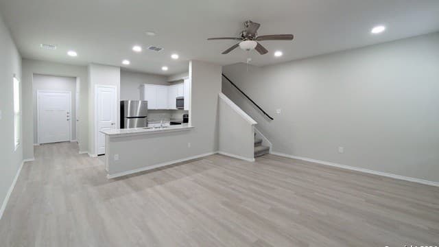 3-bedroom rental at 5330 Lisa Unit 106 in Converse, TX — photo 4