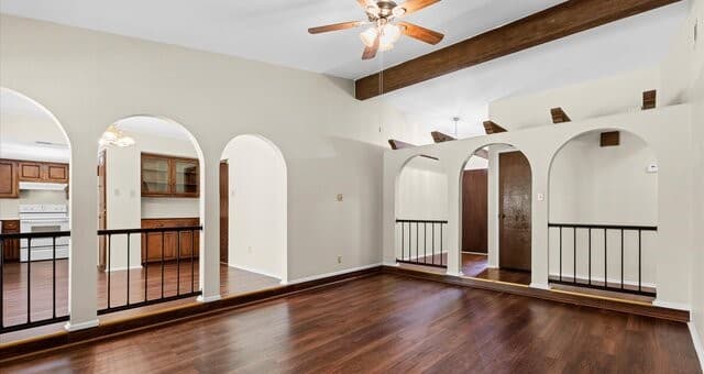 3-bedroom rental at 5314 Peppermint Dr in Kirby, TX — photo 2