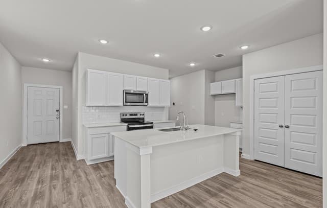 4-bedroom rental at 9951 Chavaneaux Lndg in San Antonio, TX — photo 3