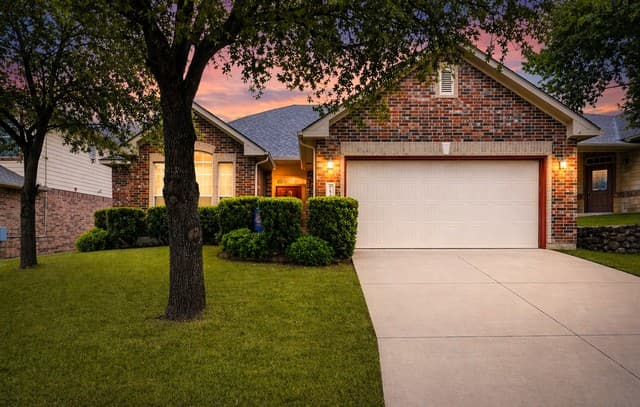 3-bedroom rental at 7647 Mission Haven in Boerne, TX — photo 2