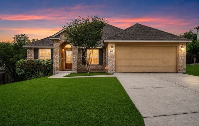 4-bedroom rental at 407 Cushing in San Antonio, TX — photo 1
