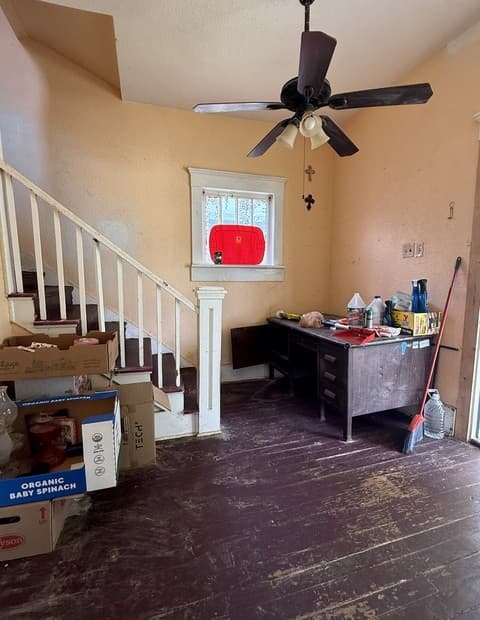3-bedroom rental at 210 Chicago Blvd in San Antonio, TX — photo 3