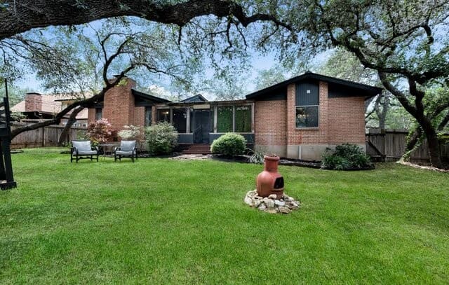 4-bedroom rental at 14318 Ben Brush in San Antonio, TX — photo 3