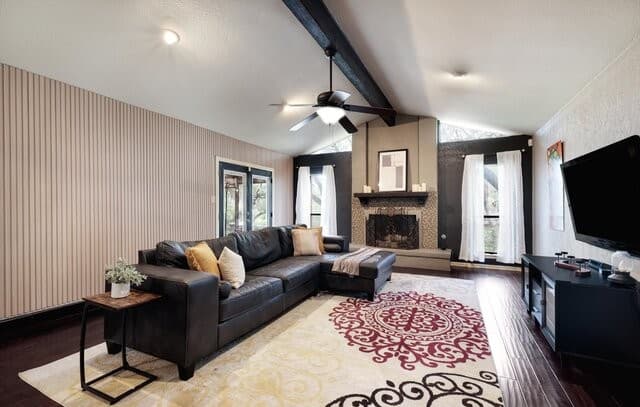 4-bedroom rental at 14318 Ben Brush in San Antonio, TX — photo 5