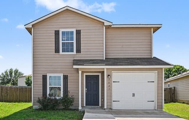 3-bedroom rental at 3823 Southton View in San Antonio, TX — photo 1