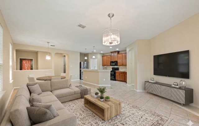 4-bedroom rental at 105 Rolling Crk in Boerne, TX — photo 1