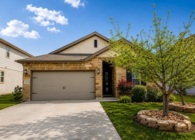 4-bedroom rental at 2354 Pesaro Point in San Antonio, TX — photo 1