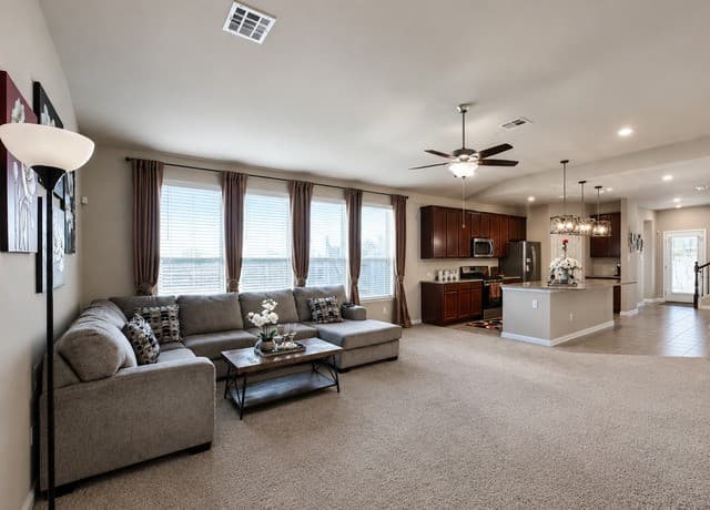 4-bedroom rental at 2354 Pesaro Point in San Antonio, TX — photo 3