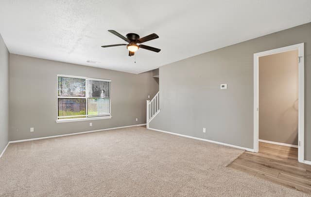 3-bedroom rental at 7518 Myrtle Trail in San Antonio, TX — photo 4
