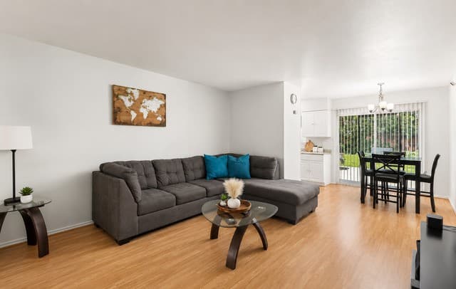 3-bedroom rental at 4802 Castle Bridge in San Antonio, TX — photo 5