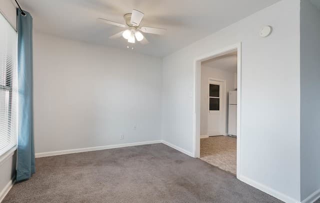 2-bedroom rental at 463 Cherry Ridge Dr in San Antonio, TX — photo 5