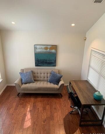 3-bedroom rental at 8763 Park Olympia in Universal City, TX — photo 2