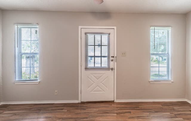 2-bedroom rental at 514 Curtiss Ave in Schertz, TX — photo 4