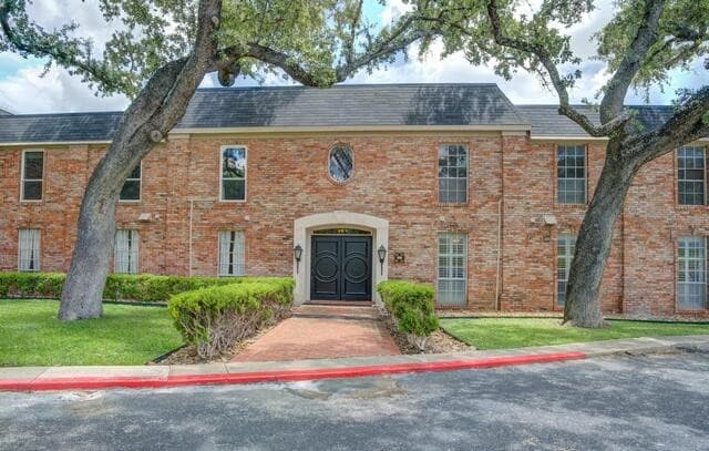 2-bedroom rental at 7500 Callaghan Rd Unit APT 263 in San Antonio, TX — photo 1