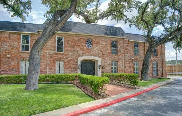 2-bedroom rental at 7500 Callaghan Rd Unit APT 263 in San Antonio, TX — photo 2