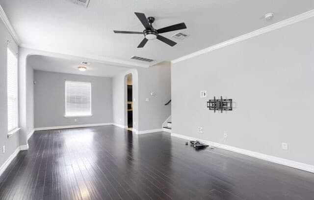 3-bedroom rental at 715 Eagles Gln in Schertz, TX — photo 5