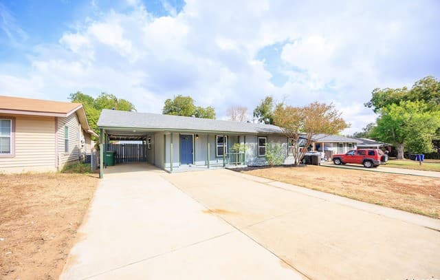3-bedroom rental at 107 Cornish Ave in San Antonio, TX — photo 4