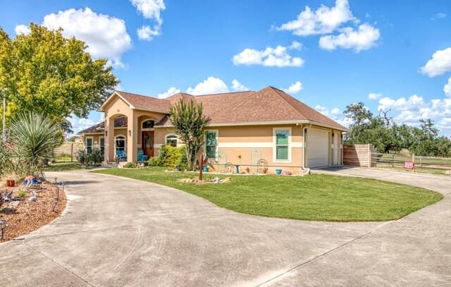 3-bedroom rental at 212 Antler Cir in Bandera, TX — photo 4