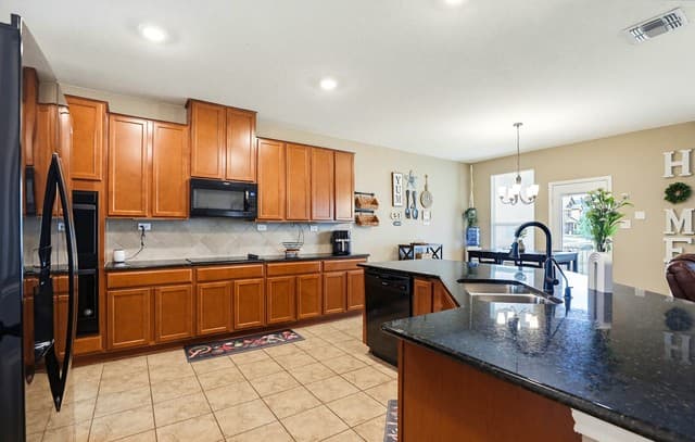 4-bedroom rental at 302 Shadow Ter in Universal City, TX — photo 1