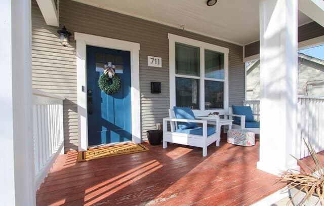 3-bedroom rental at 711 W Lullwood Ave in San Antonio, TX — photo 4