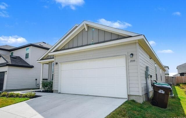 4-bedroom rental at 1339 Entrada De Real in Converse, TX — photo 5