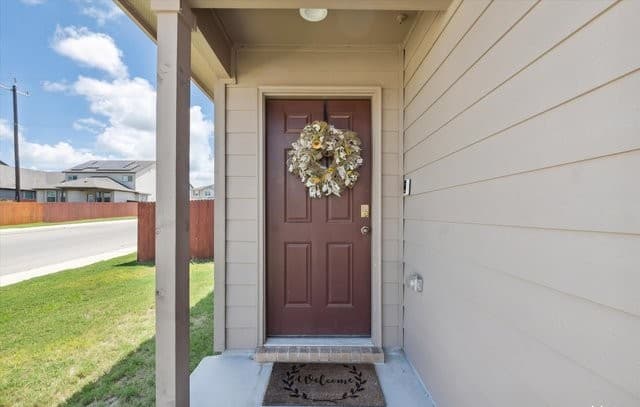 3-bedroom rental at 4522 Heathers Cross in St Hedwig, TX — photo 5