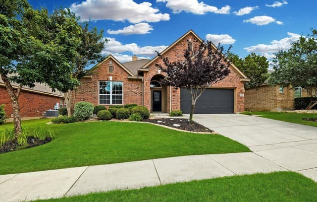 4-bedroom rental at 23626 Misty Peak in San Antonio, TX — photo 1