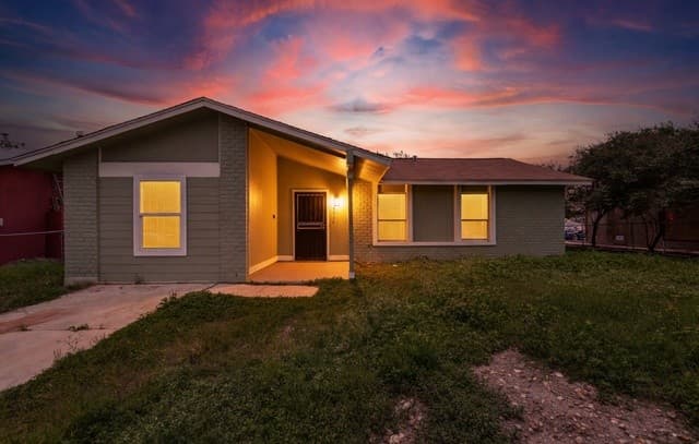 4-bedroom rental at 5535 Red Sky St in San Antonio, TX — photo 1