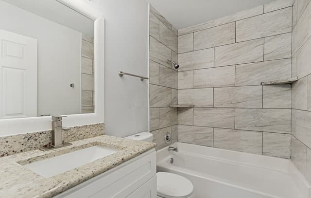 4-bedroom rental at 5535 Red Sky St in San Antonio, TX — photo 3
