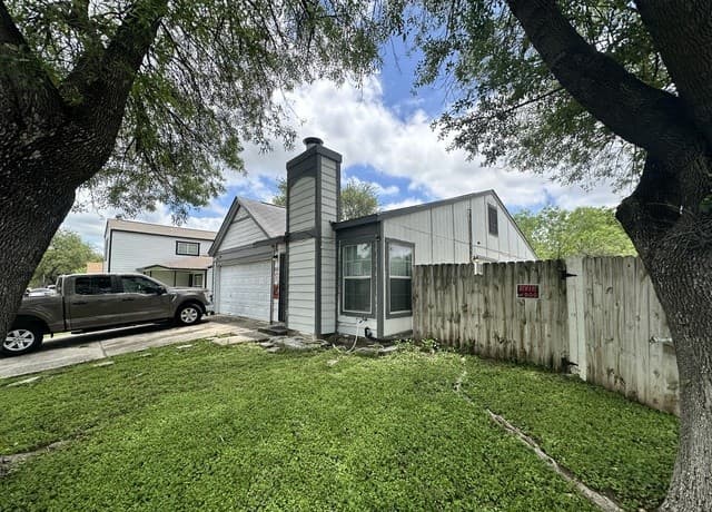3-bedroom rental at 9207 Old Sky Hbr in San Antonio, TX — photo 1