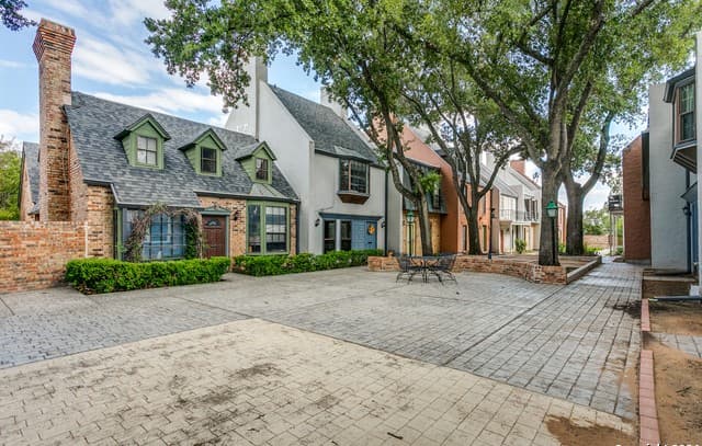 2-bedroom rental at 1186 Garraty Rd in San Antonio, TX — photo 3