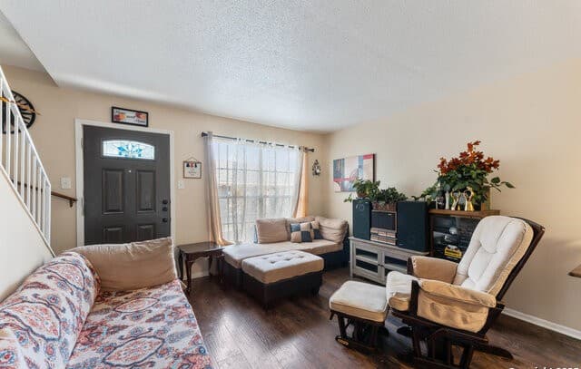 2-bedroom rental at 6611 Southpoint St Unit B124 in San Antonio, TX — photo 2