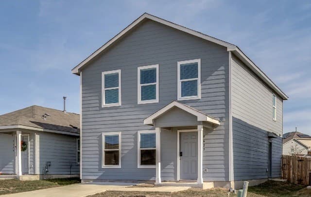 4-bedroom rental at 8623 Astral Place in San Antonio, TX — photo 2